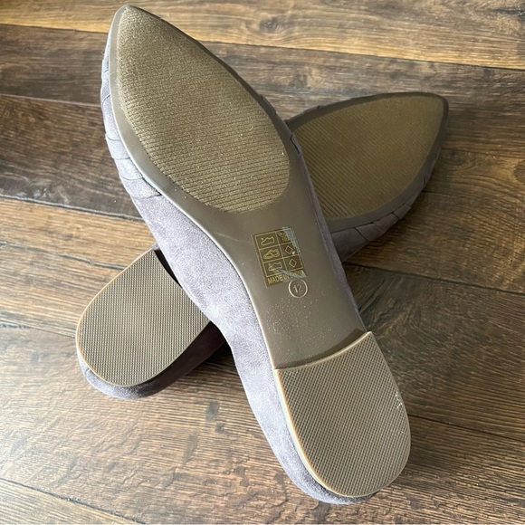 NWOT Journee Collection Pointy Toe Flats - Picture 4 of 4